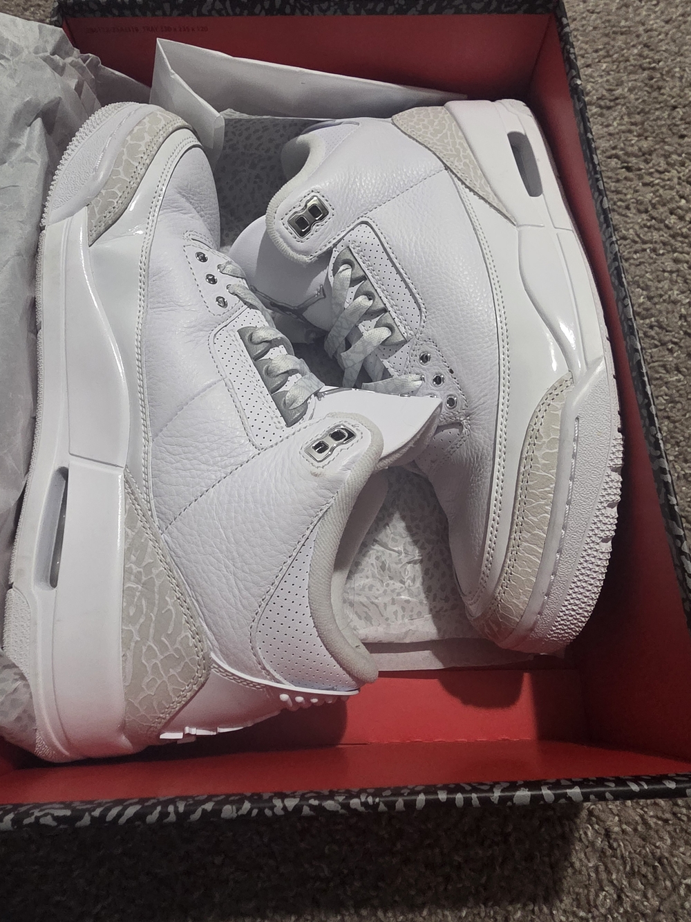 Jordan Men's White and Light Gray Retro Basketball Sneakers Size 9 Men